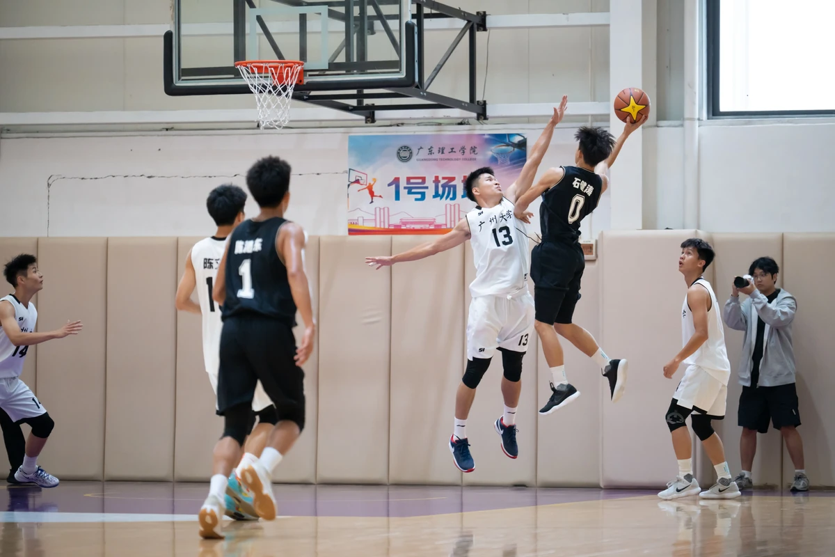 业余篮球爱好者如何借助智能反馈提高比赛表现_1